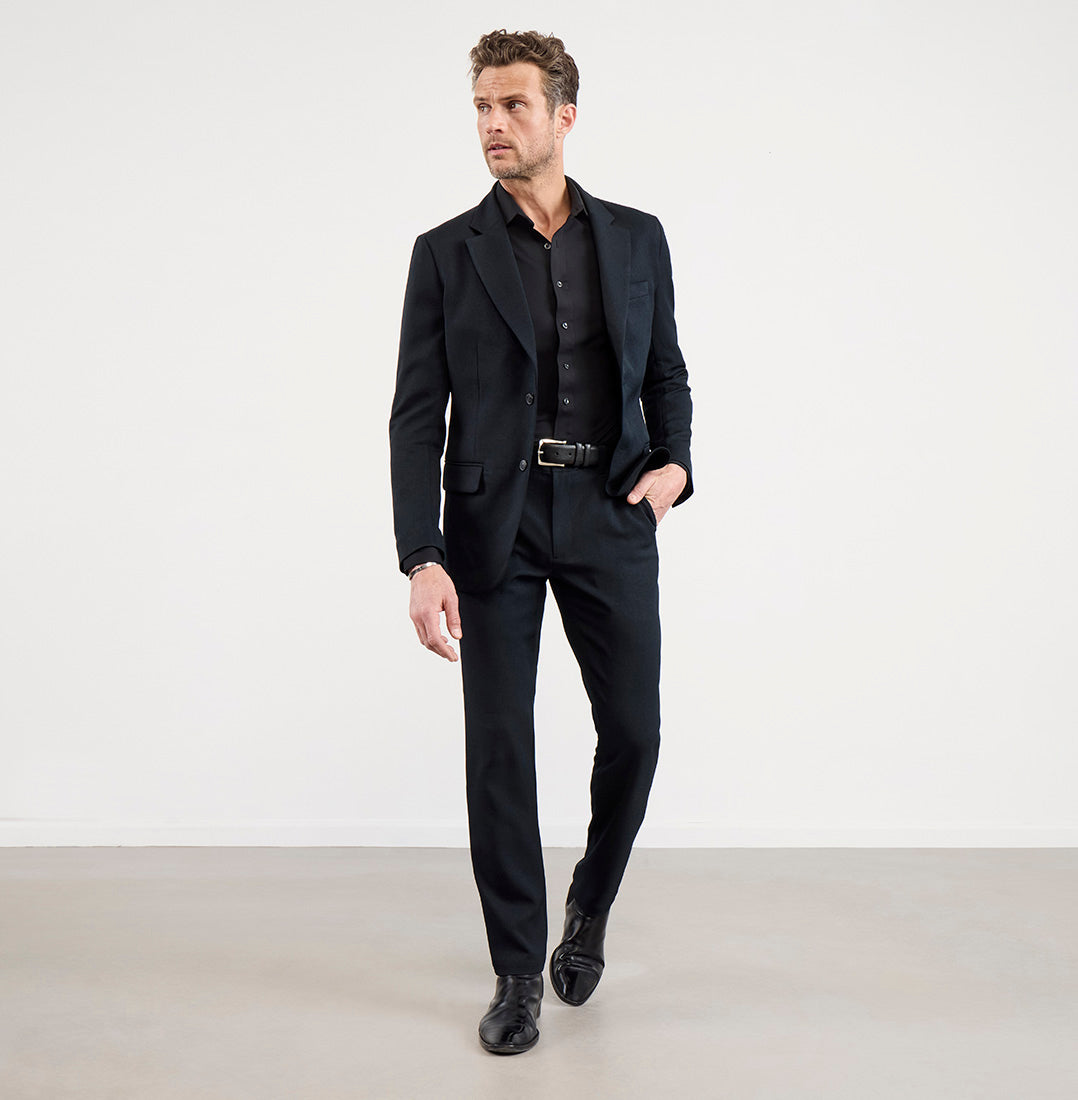 Gramercy 2.0 Blazer Asphalt Black outfit