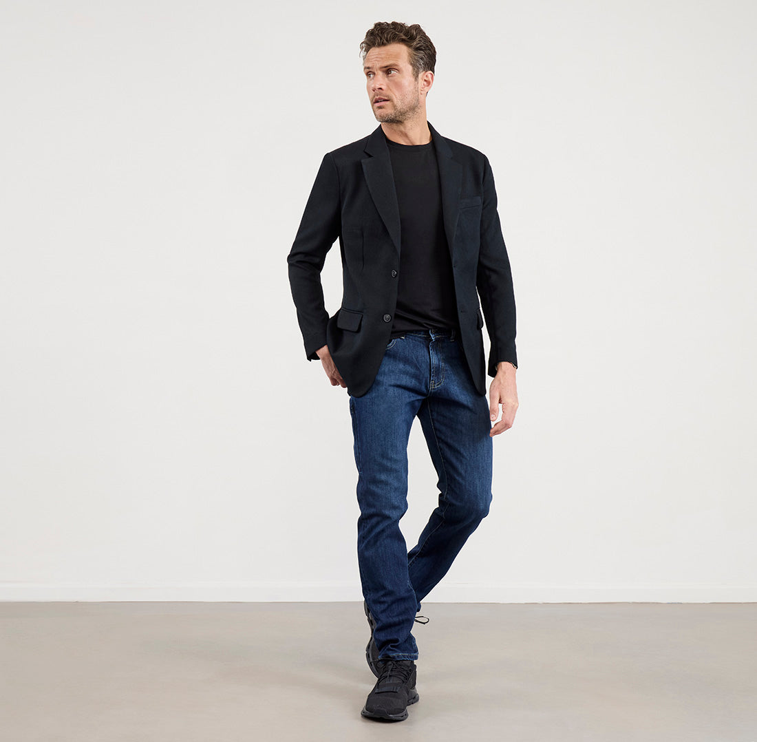 Gramercy 2.0 Blazer Asphalt Black outfit