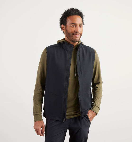 Oslo Travel Vest in Black | Bluffworks